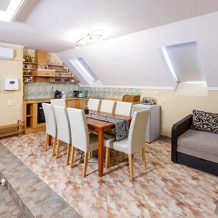 Apartment Central Apartman Gyula
